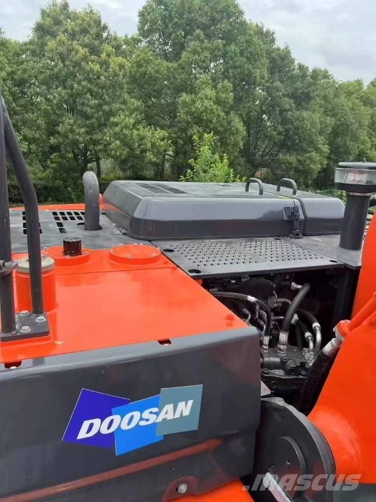 Doosan DX 225LC-9C Gravemaskiner på larvebånd