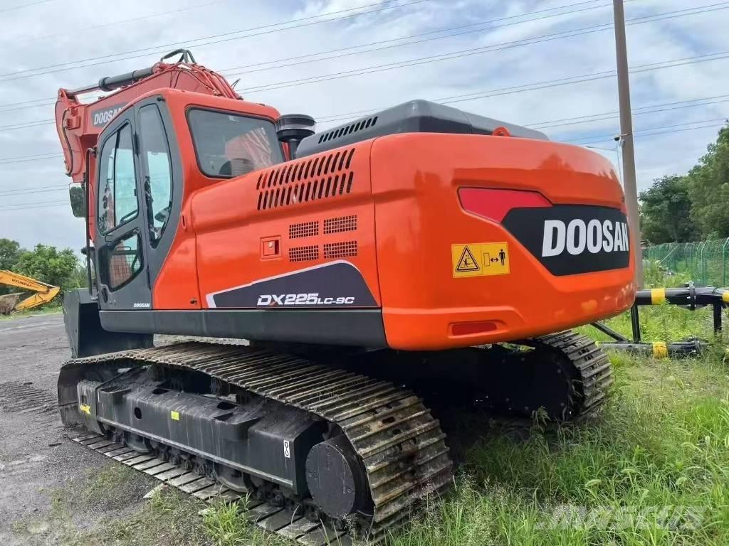 Doosan DX 225LC-9C Gravemaskiner på larvebånd