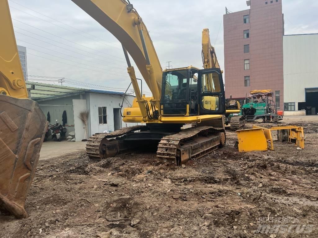 Komatsu PC450-8 Gravemaskiner på larvebånd