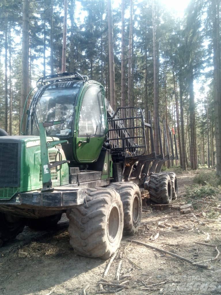 John Deere 1010 E Udkørselsmaskiner