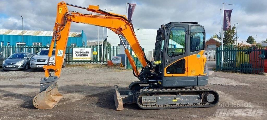 Develon Excavator Gravemaskiner på larvebånd
