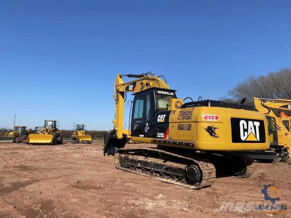 CAT 325 D Gravemaskiner på larvebånd