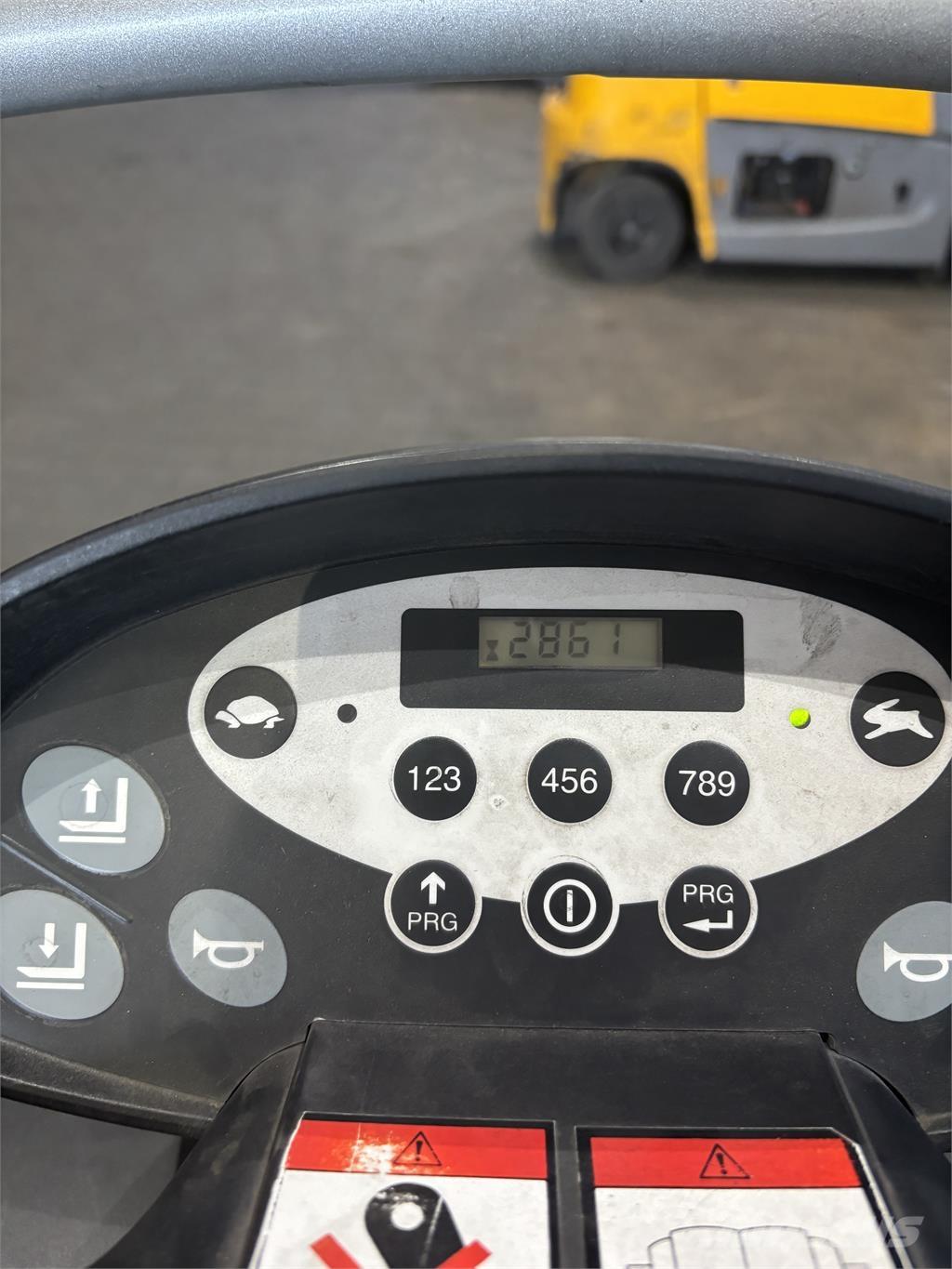 Still EXU-S22 Gaffelstabler med gående fører