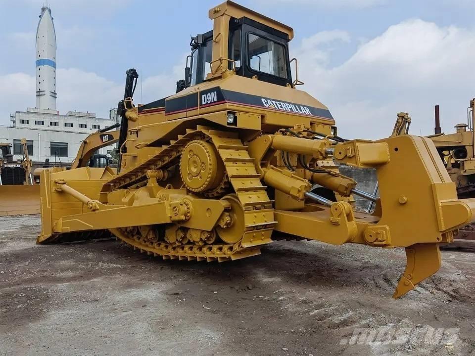 CAT D9N Bulldozer på larvebånd