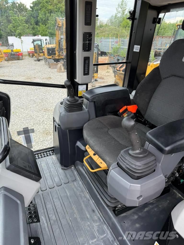 CAT 953 Larvebåndslæssere