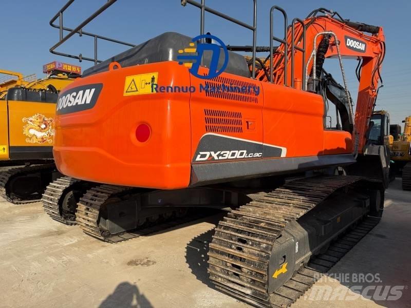 Doosan DX 300LC-9C Gravemaskiner på larvebånd