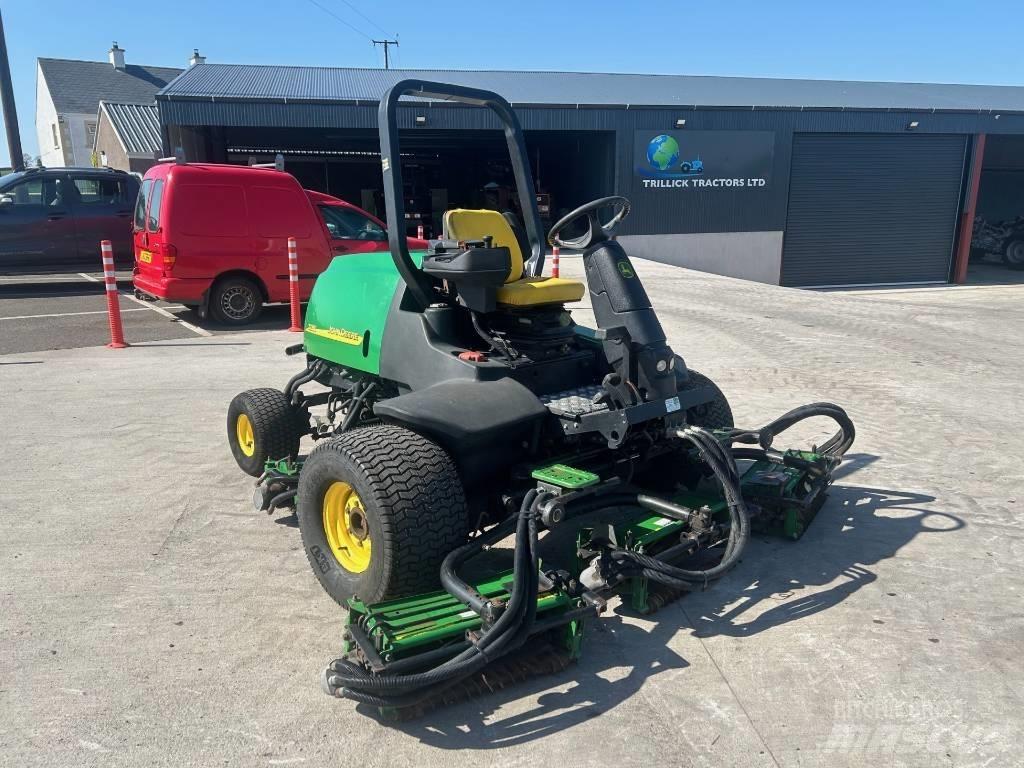 John Deere 3235C Fairway klippere
