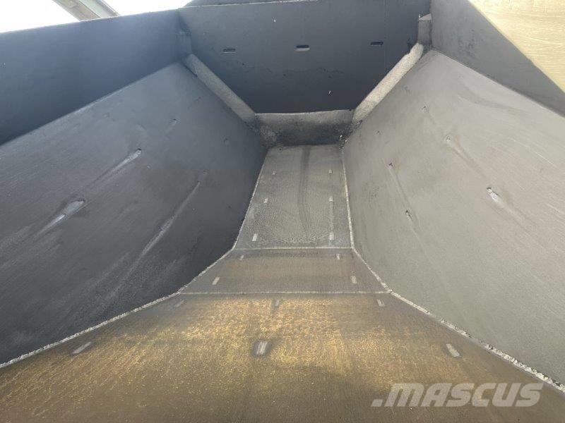 Komatsu HM 400-1 Terrængående lastbiler