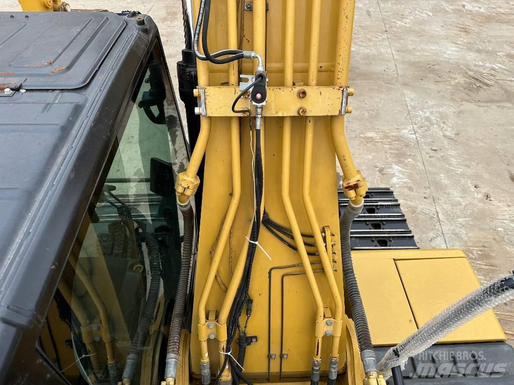 CAT 323GC Gravemaskiner på larvebånd