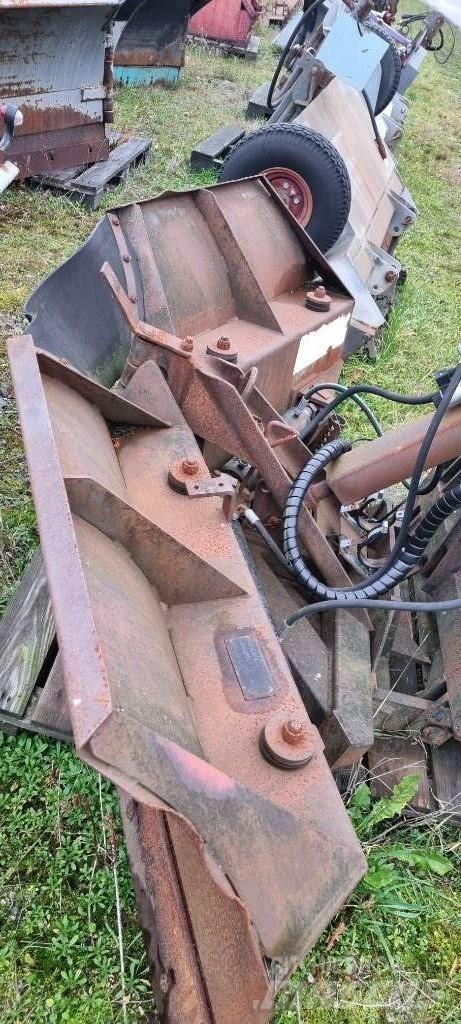 Holms 2,4 Sneskovle og -plove