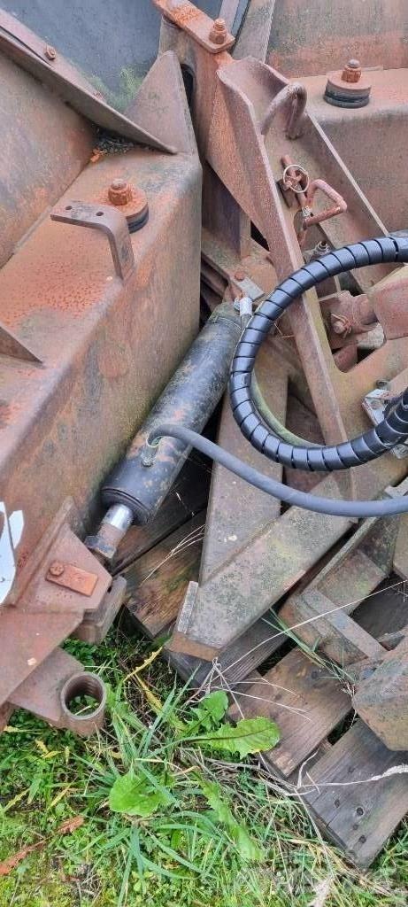 Holms 2,4 Sneskovle og -plove
