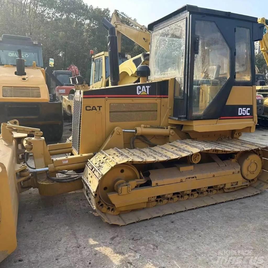 CAT D 5 C Bulldozer på larvebånd
