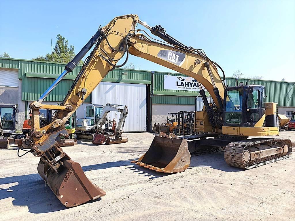 CAT 321 D Gravemaskiner på larvebånd