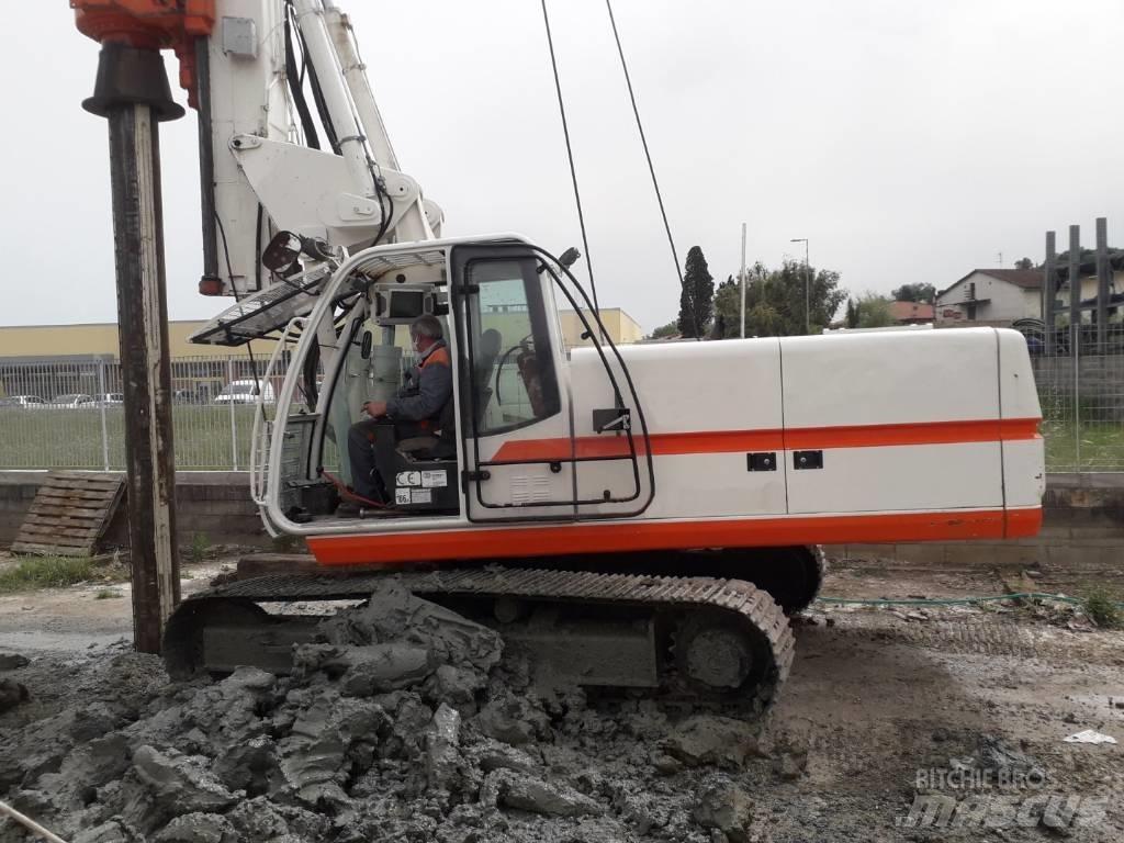 Soilmec R210 Pæle- og rammemaskiner