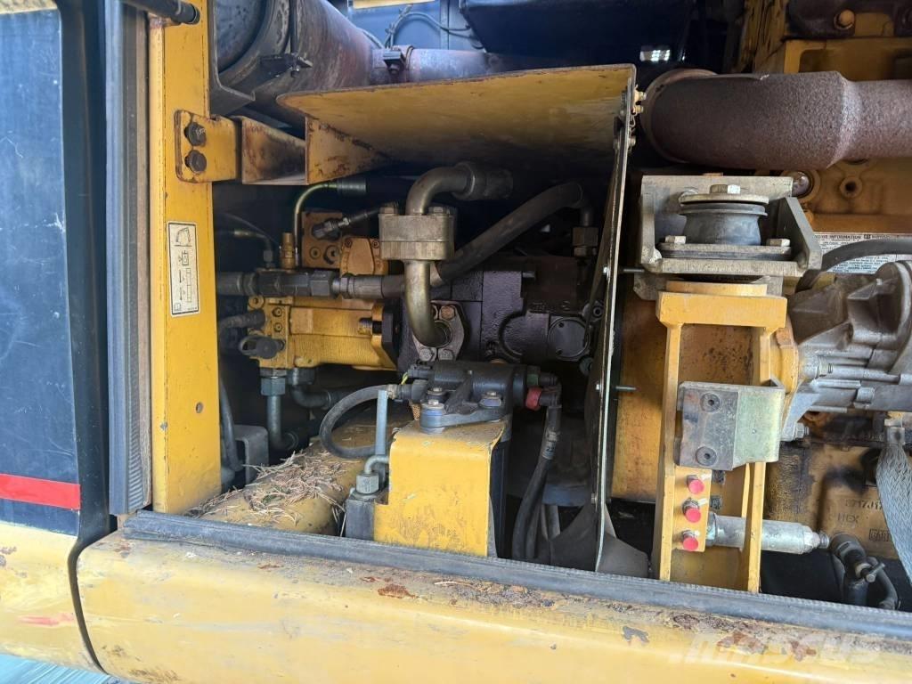 CAT M 313 C Gravemaskiner på hjul