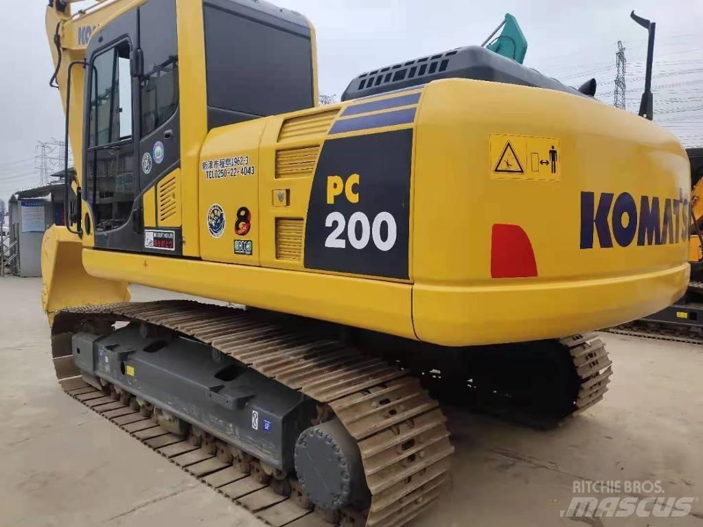 Komatsu PC 200 Gravemaskiner på larvebånd