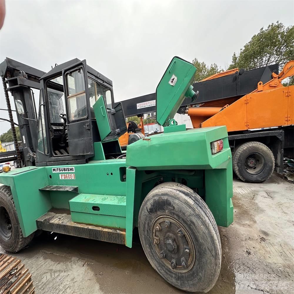 Mitsubishi FD160 Diesel gaffeltrucks