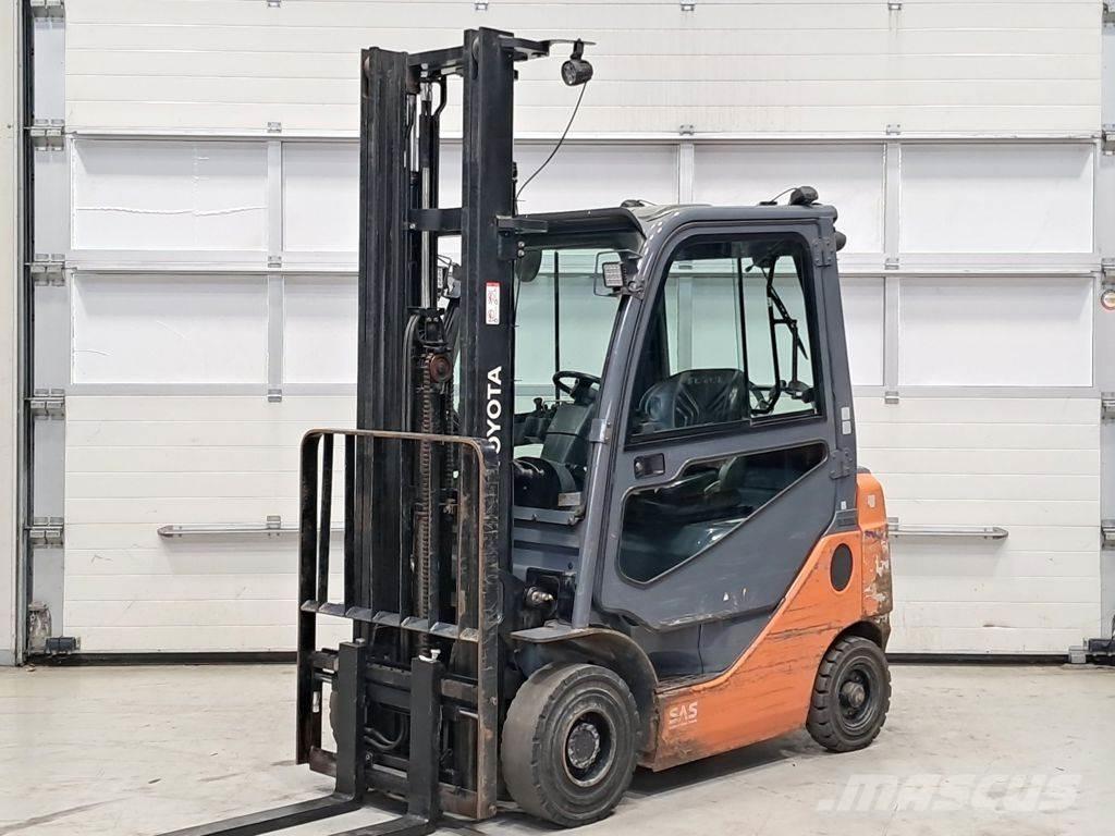Toyota 02-8FGF18 LPG gaffeltrucks