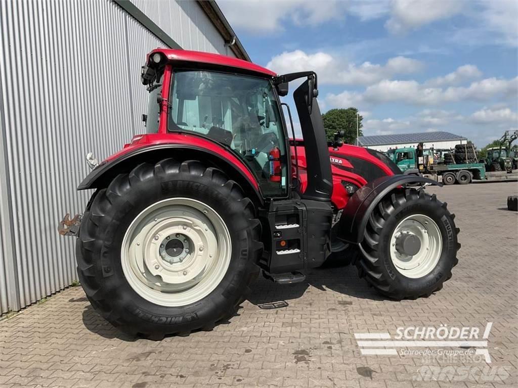 Valtra T 235 A Traktorer