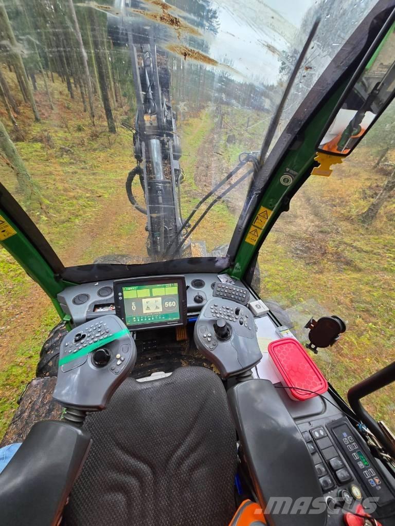 John Deere 1170 E Skovningsmaskiner