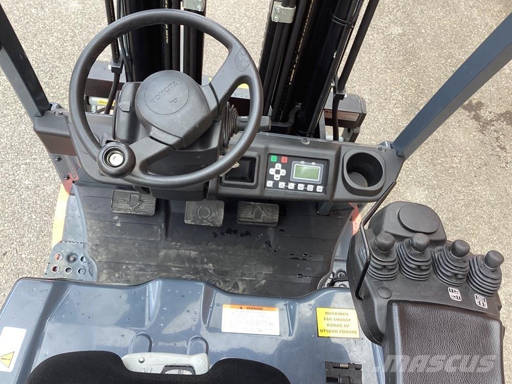 Toyota 8FBEK16T El gaffeltrucks