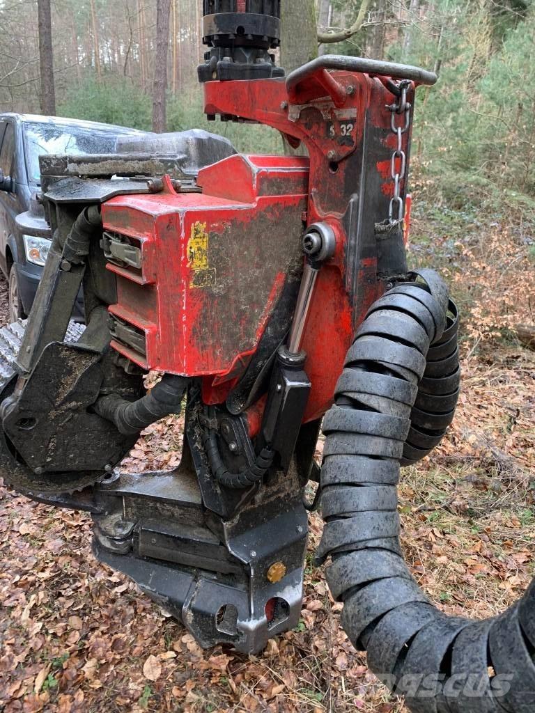 Komatsu S132 Afgreningsmaskine
