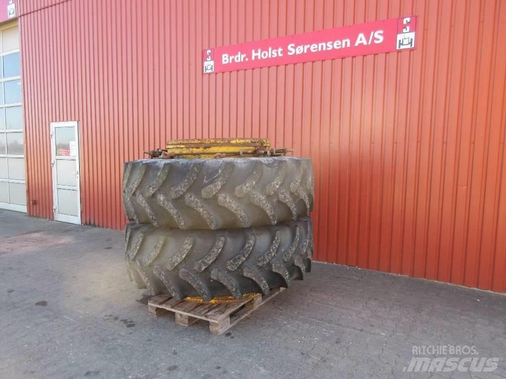 Firestone 20.8-38 Hjul, Dæk og Fælge