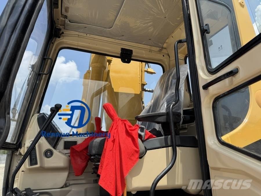 CAT 320B Gravemaskiner på larvebånd