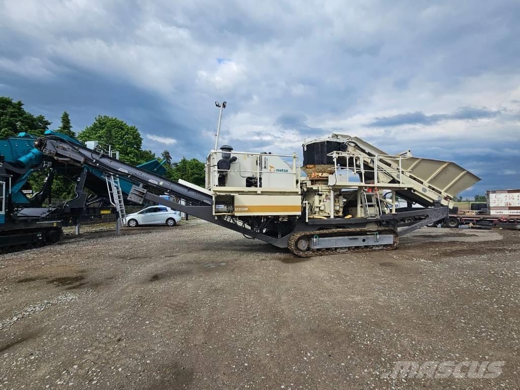 Metso LT 200 HP Mobile knusere