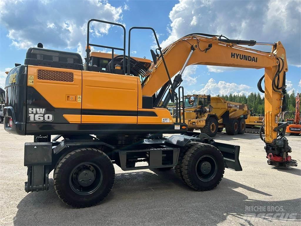 Hyundai HW160 Gravemaskiner på hjul