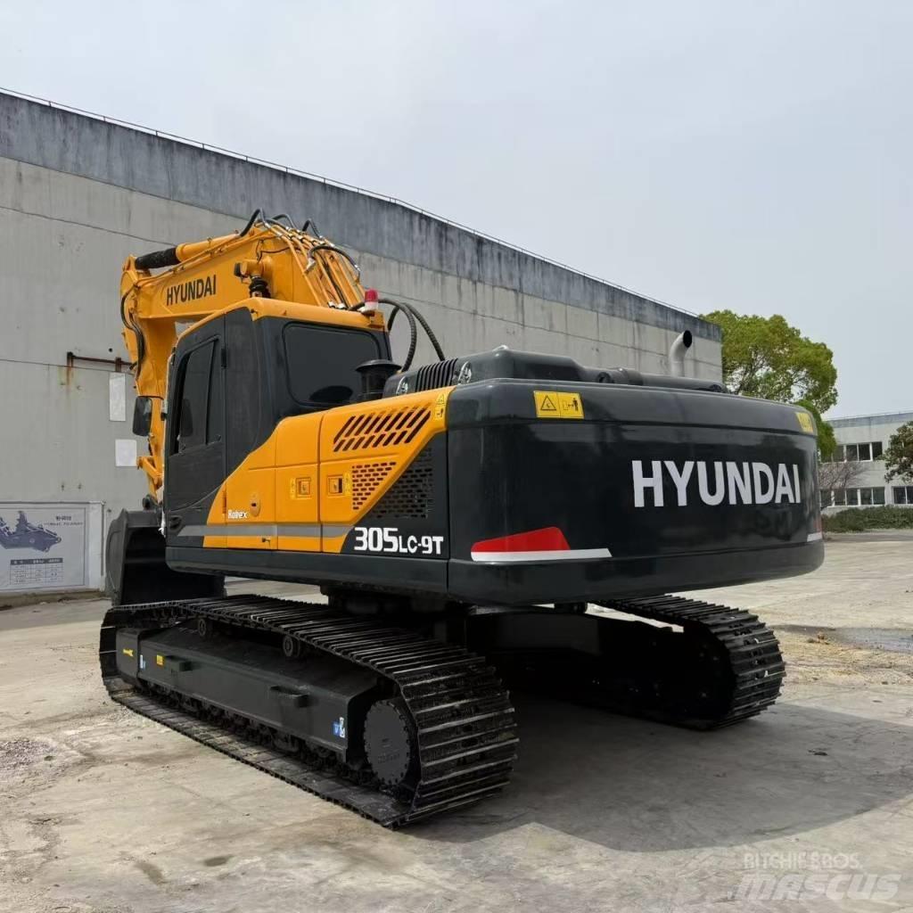 Hyundai 305 Gravemaskiner på larvebånd