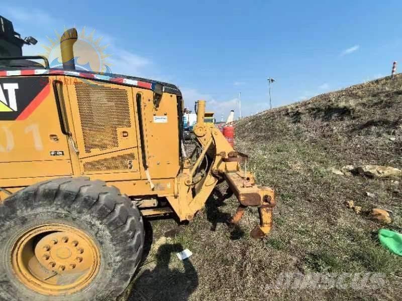CAT 140 M Vejhøvle / Gradere