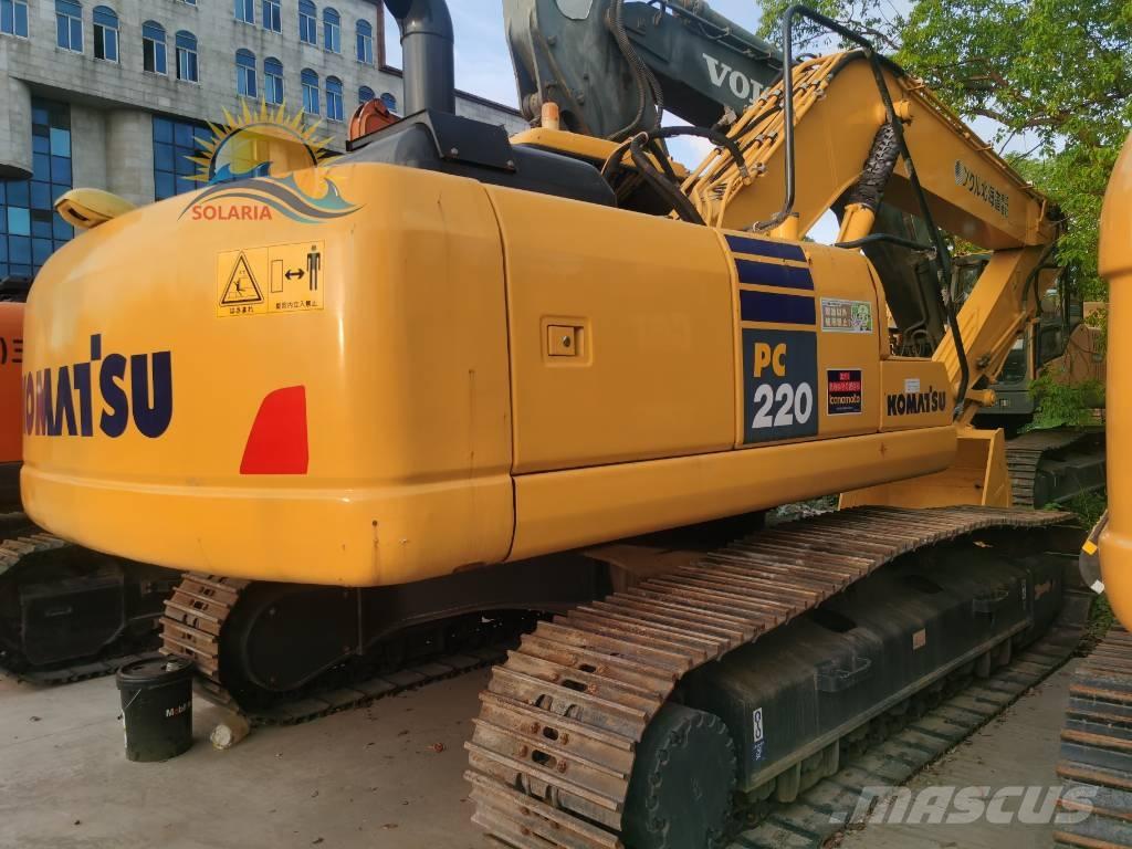Komatsu PC 220-7 Gravemaskiner på larvebånd