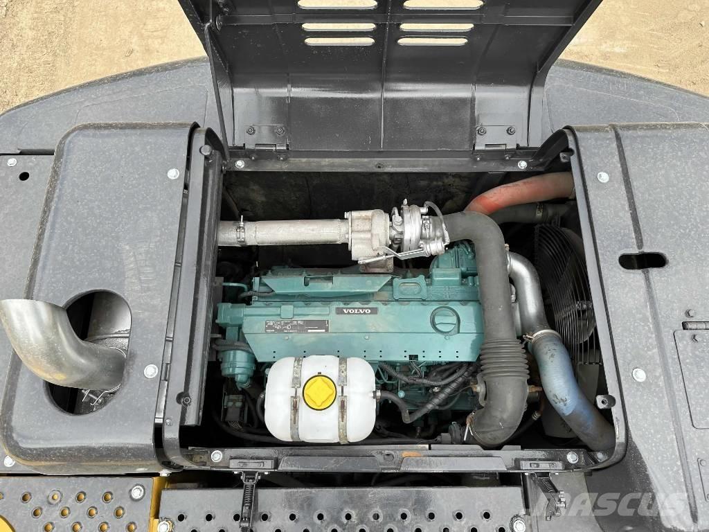 Volvo EC210D Gravemaskiner på larvebånd