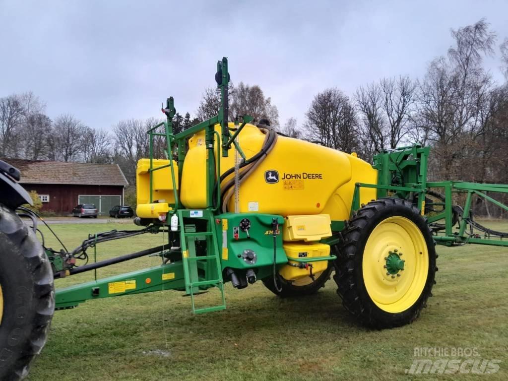John Deere M 740 i Trailersprøjter