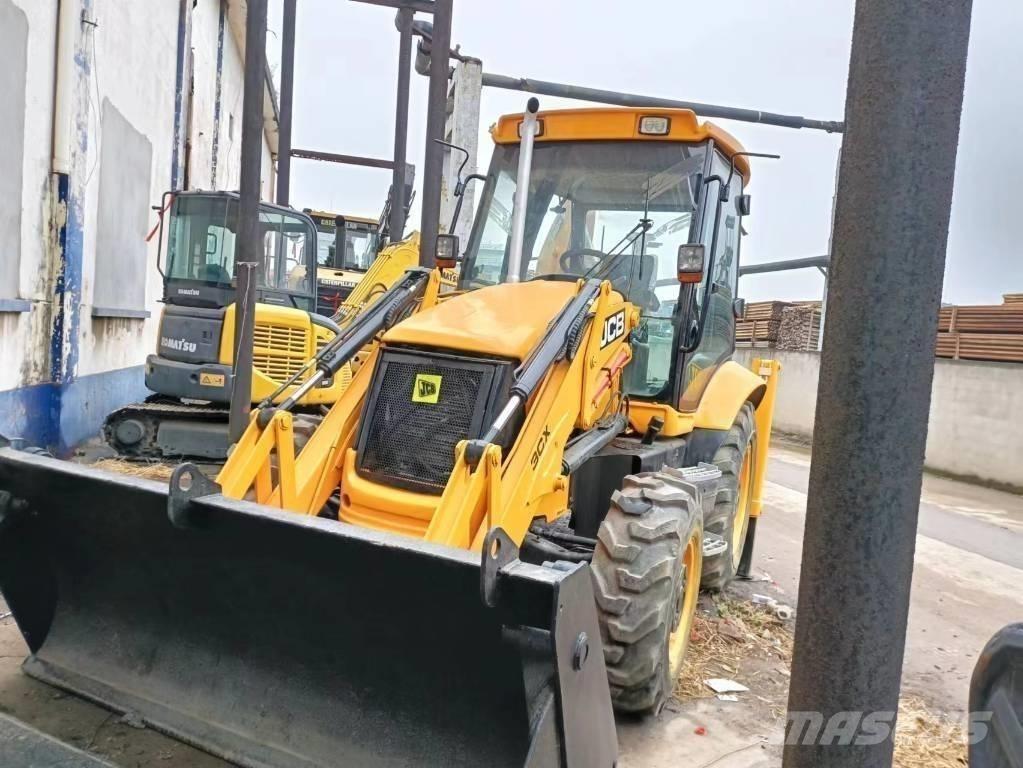 JCB 3 CX Gravemaskiner på hjul