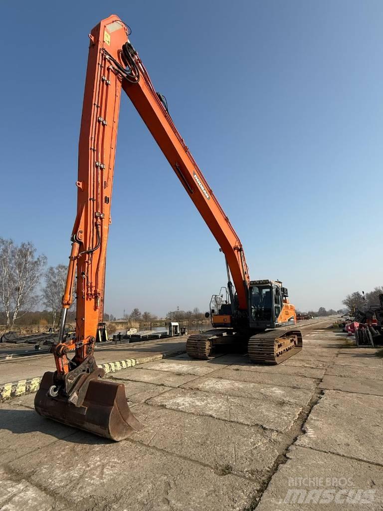 Doosan DX 300 LC-5 Gravemaskiner med lang gravebom