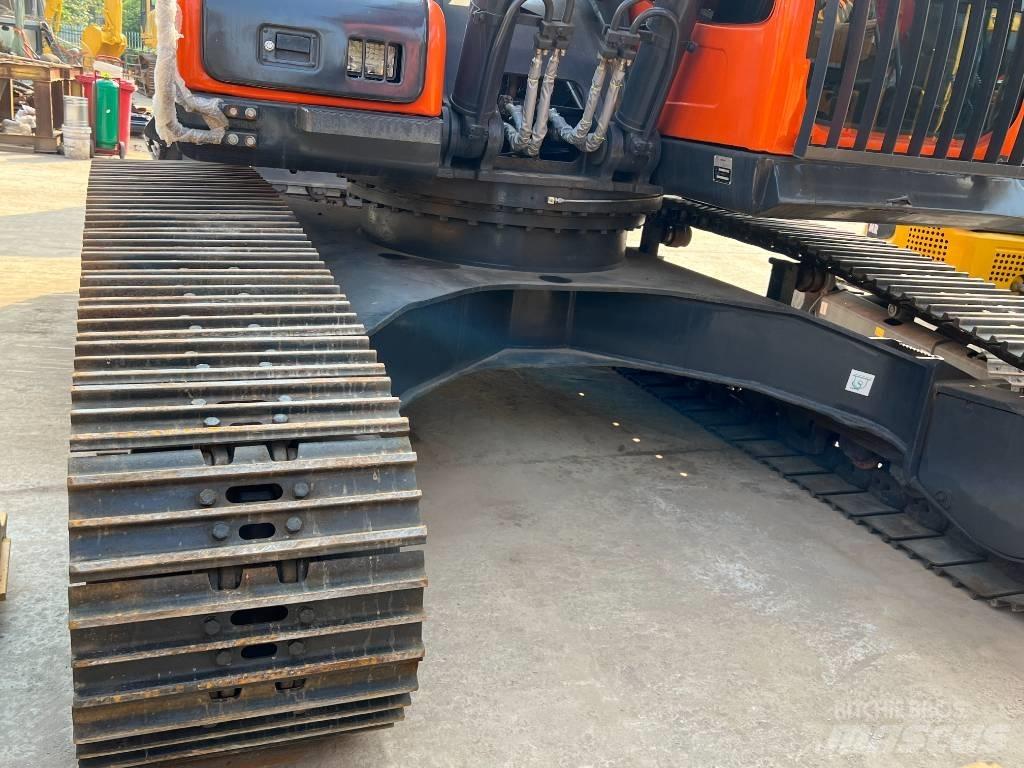 Doosan DX300 Gravemaskiner på hjul