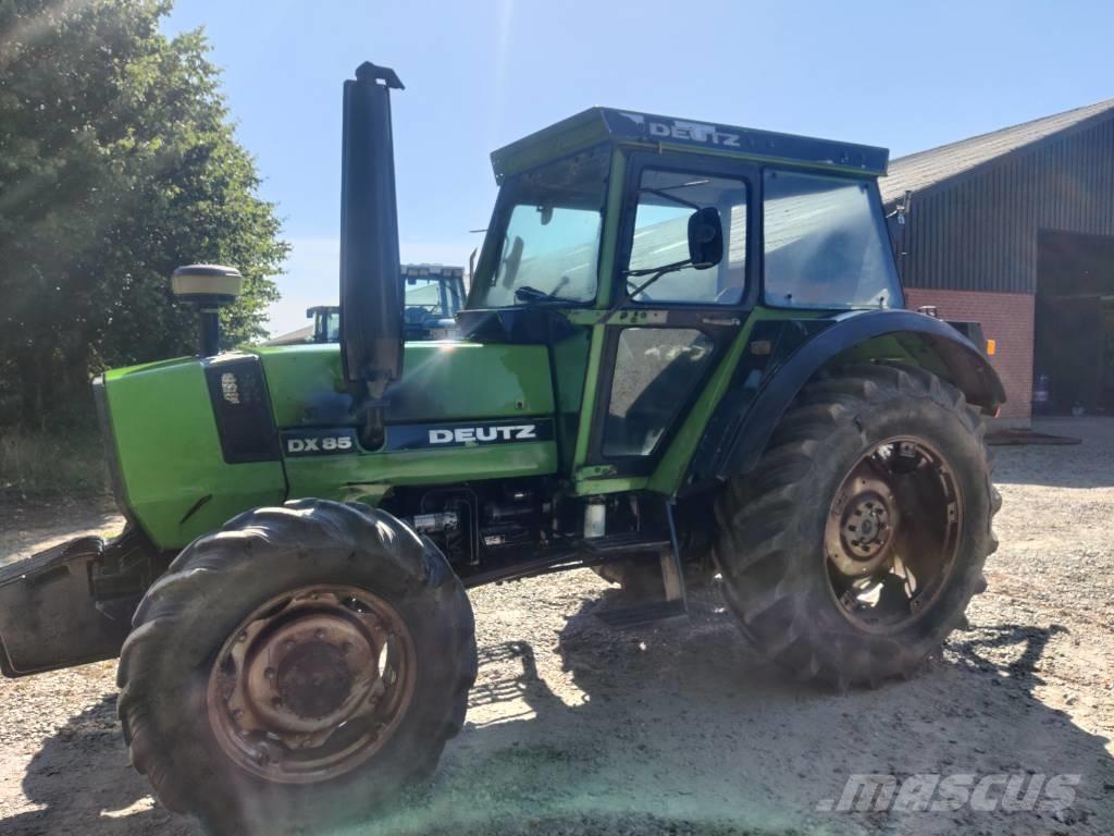 Deutz DX 85 ALLRAD Traktorer