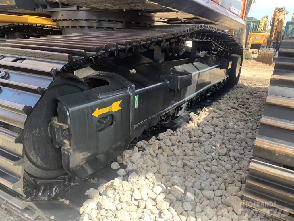 Doosan DX 225 Gravemaskiner på larvebånd