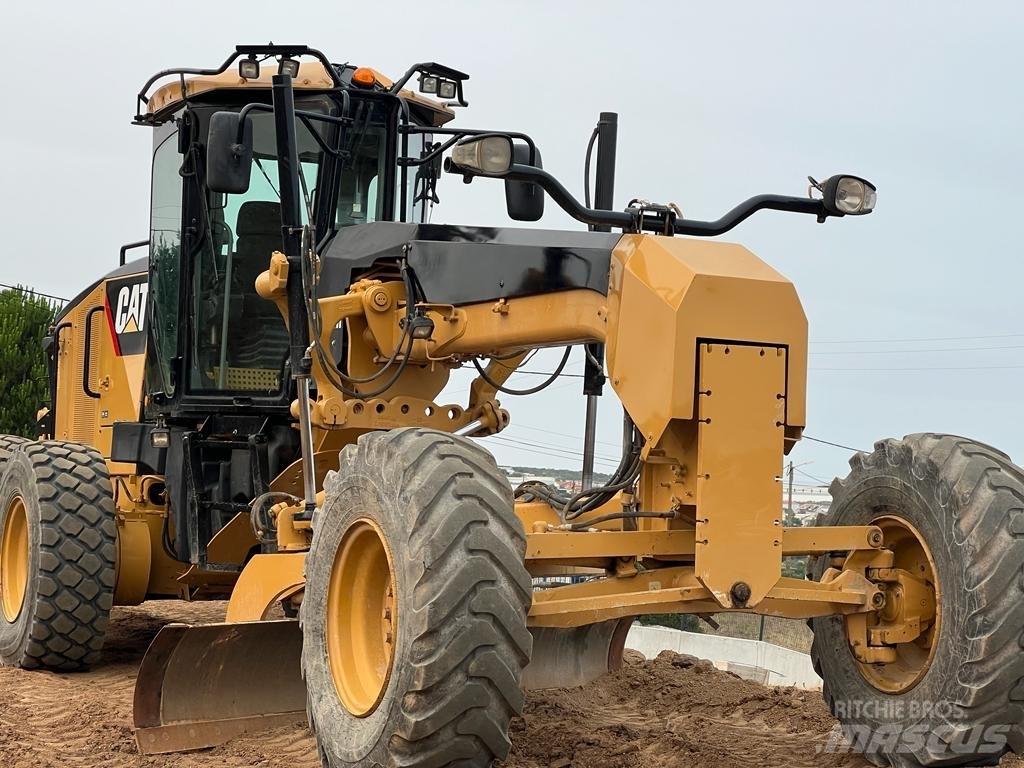 CAT 120 M Vejhøvle / Gradere