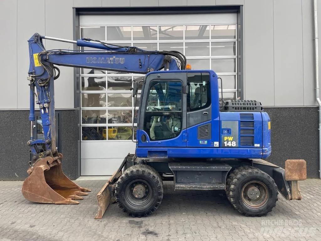 Komatsu PW148-8 Gravemaskiner på hjul