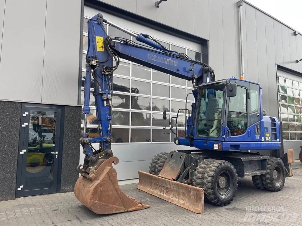 Komatsu PW148-8 Gravemaskiner på hjul