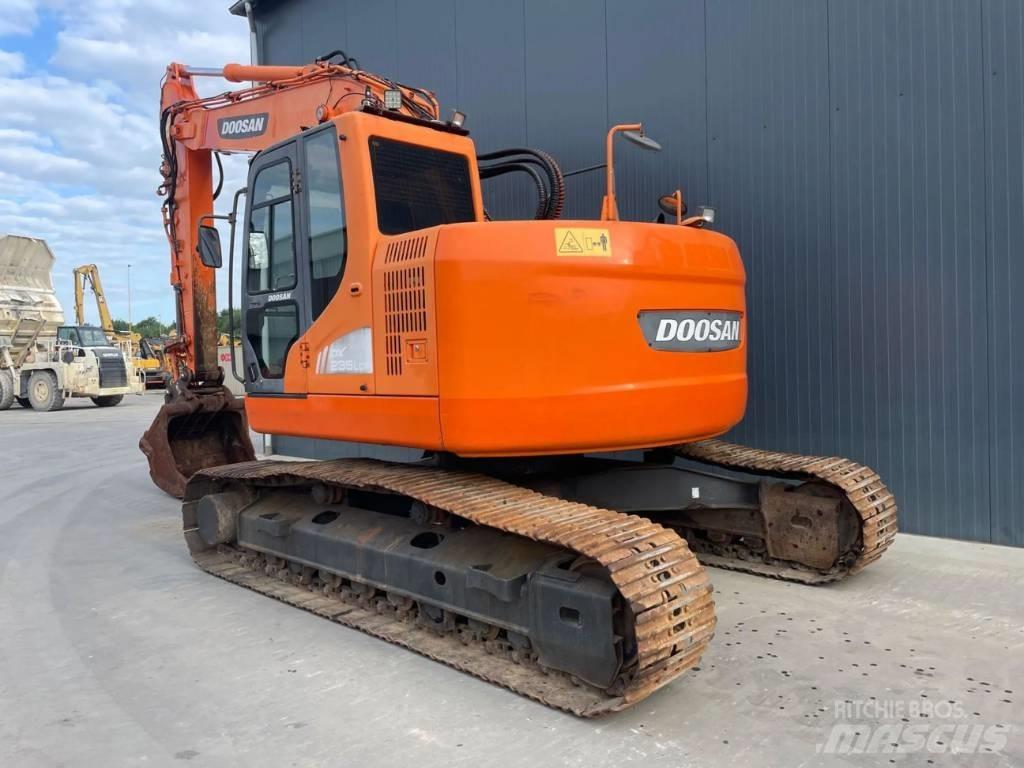 Doosan DX235LCR Gravemaskiner på larvebånd