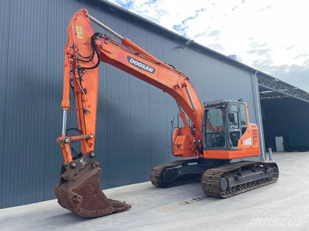 Doosan DX235LCR Gravemaskiner på larvebånd
