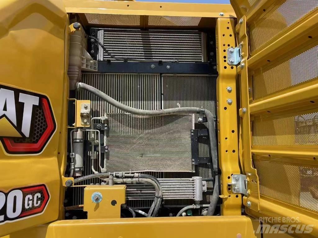 CAT 320gc Gravemaskiner på larvebånd