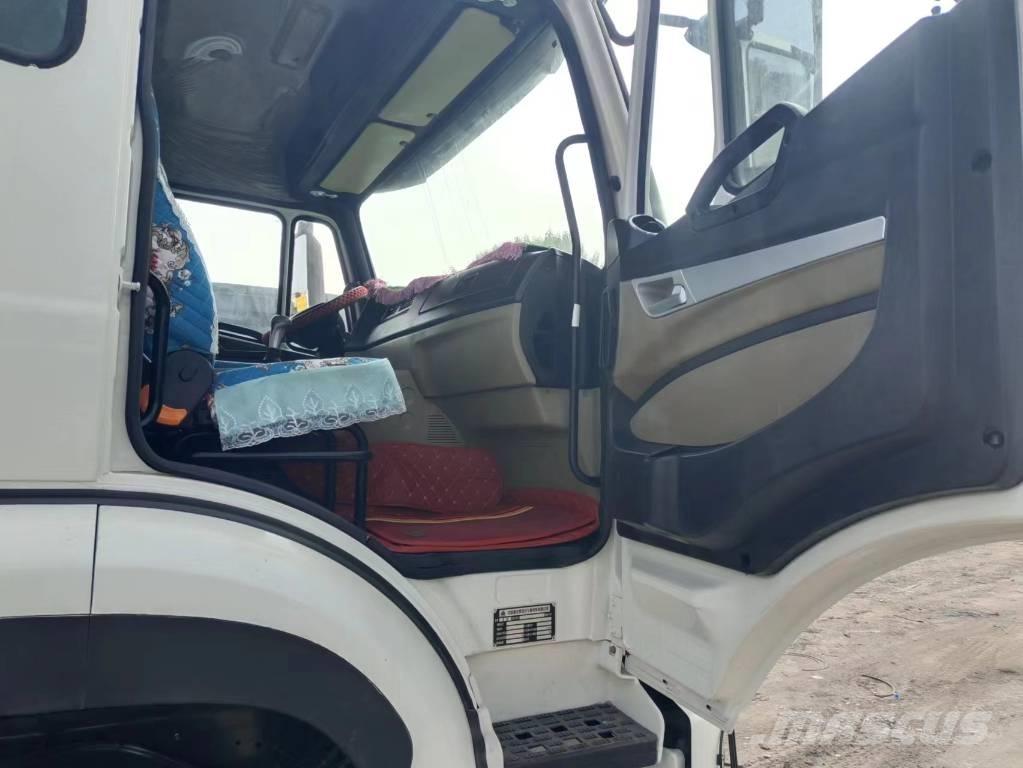 Sinotruk HOWO 371hp Trækkere