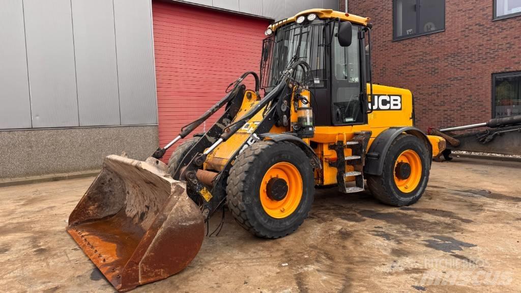 JCB 411 Læssemaskiner på hjul