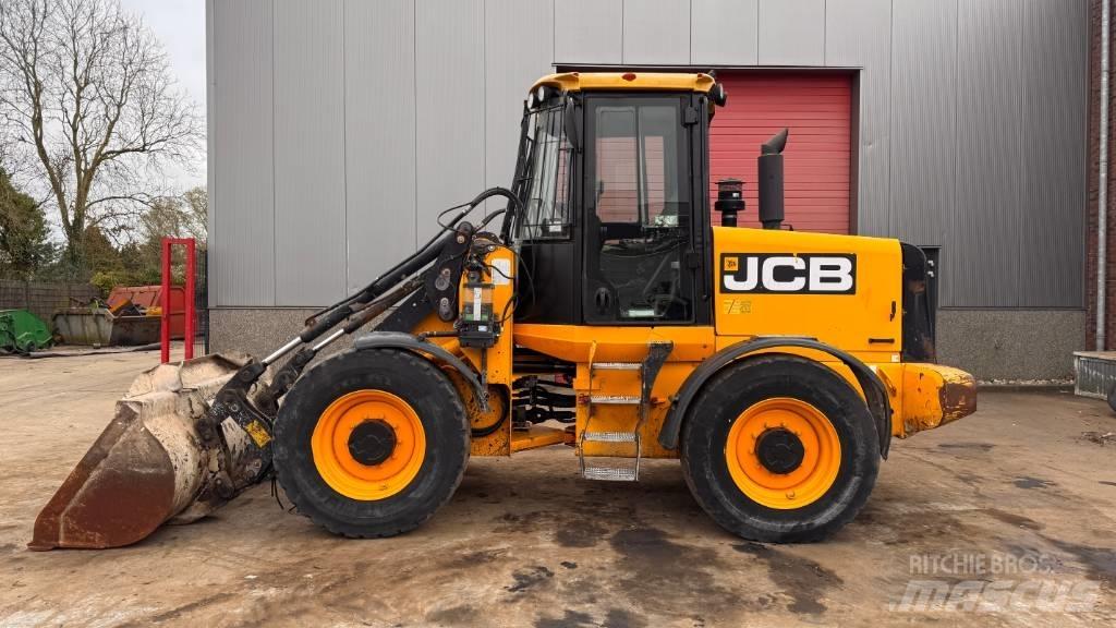 JCB 411 Læssemaskiner på hjul