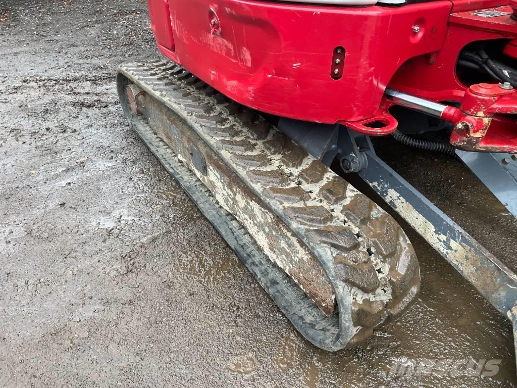Takeuchi TB 325 R Minigravemaskiner